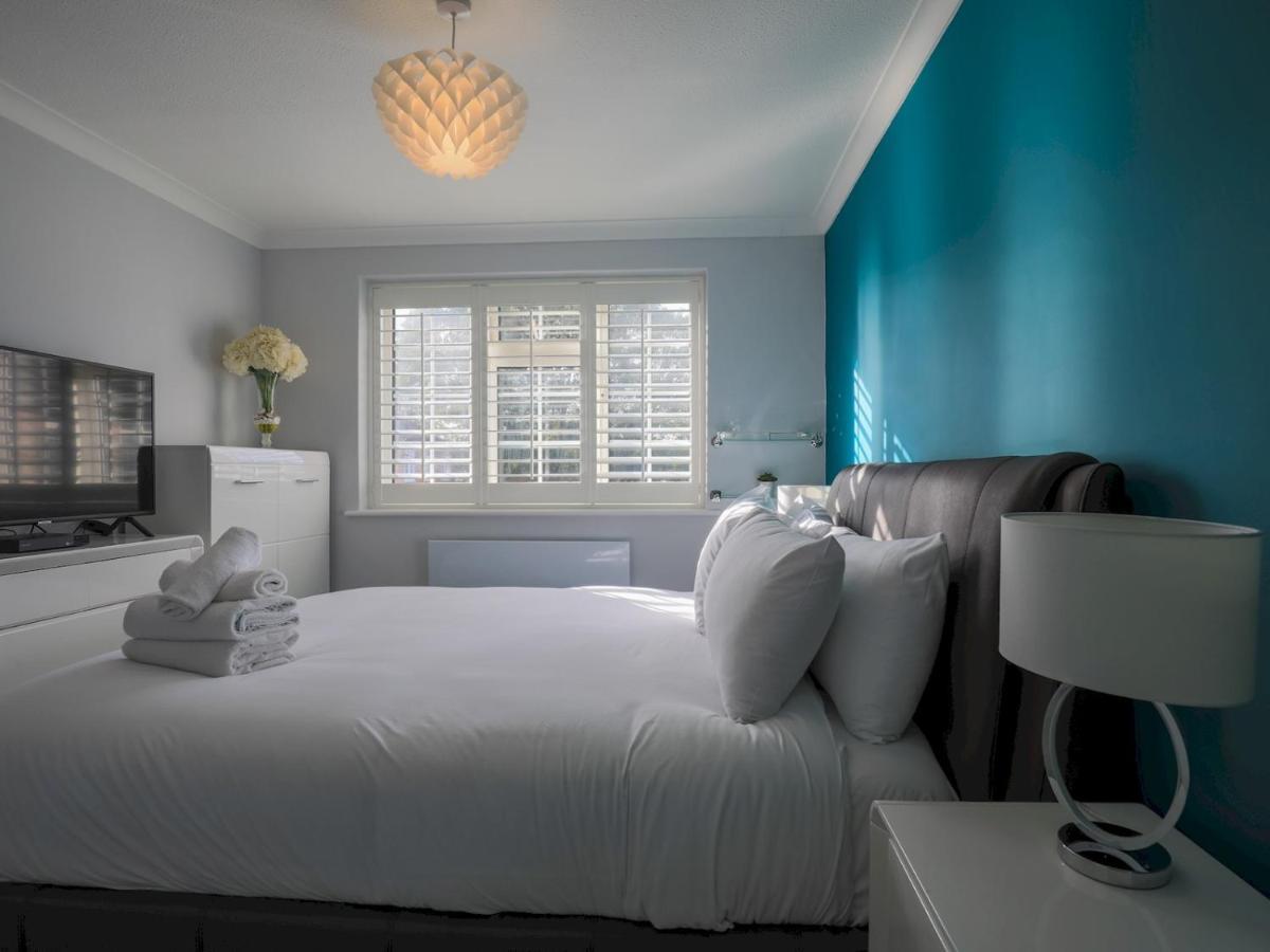 Pass The Keys Spacious 2 Bed Apartment Central Windsor Eksteriør billede