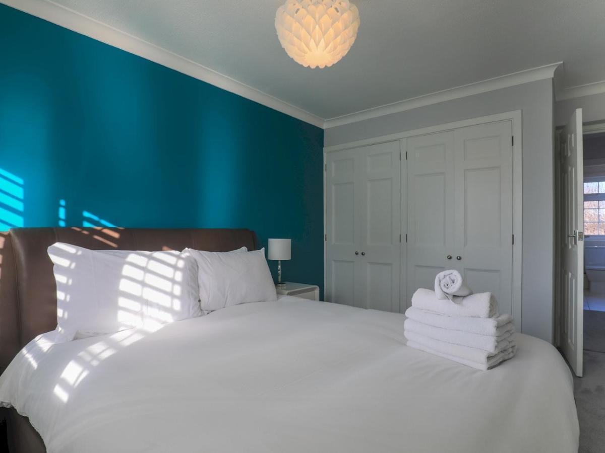 Pass The Keys Spacious 2 Bed Apartment Central Windsor Eksteriør billede